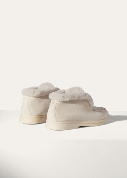 Open Walk Chukka Boots